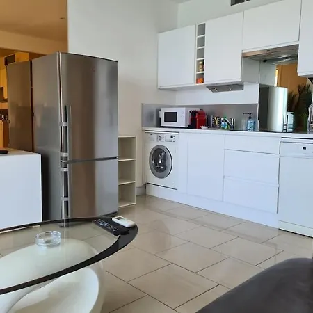 Apartman Au Bord De La Mer De Juan-les-pins